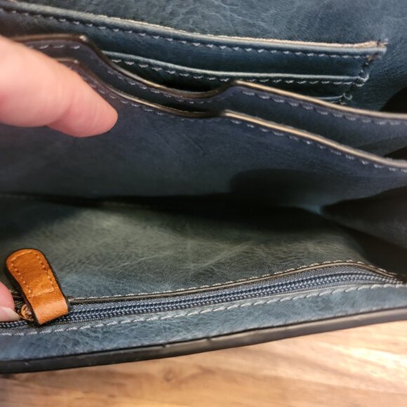 Simply Noelle Crossbody Wallet Convertible Brown Faux Leather - Picture 6 of 14